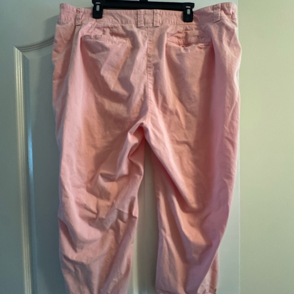 Crown & Ivy Women’s Light Pink Chinos